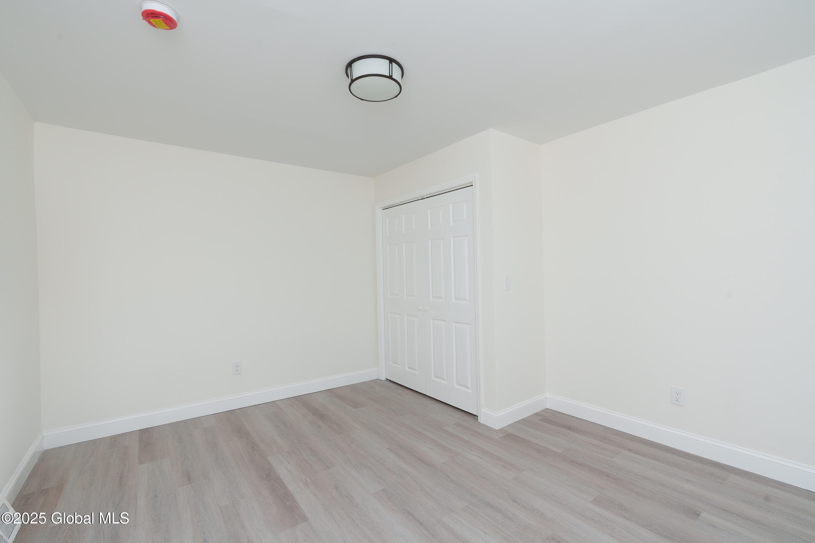 237 Old Niskayuna Road Colonie, NY 12110 - Photo 20 of 52 021-237-Old-Niskayuna-Rd