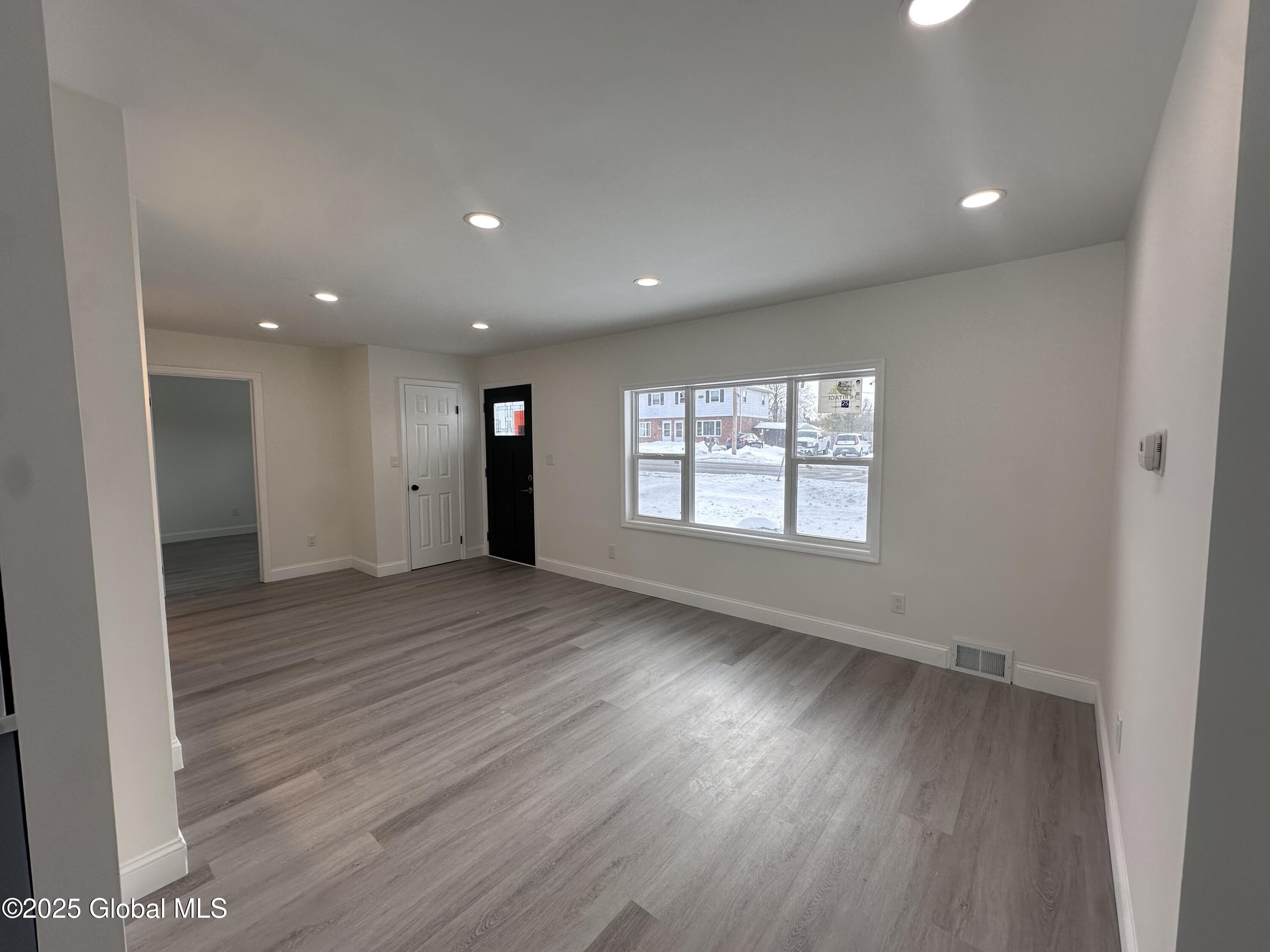 237 Old Niskayuna Road Colonie, NY 12110 - Photo 7 of 52 IMG_0135