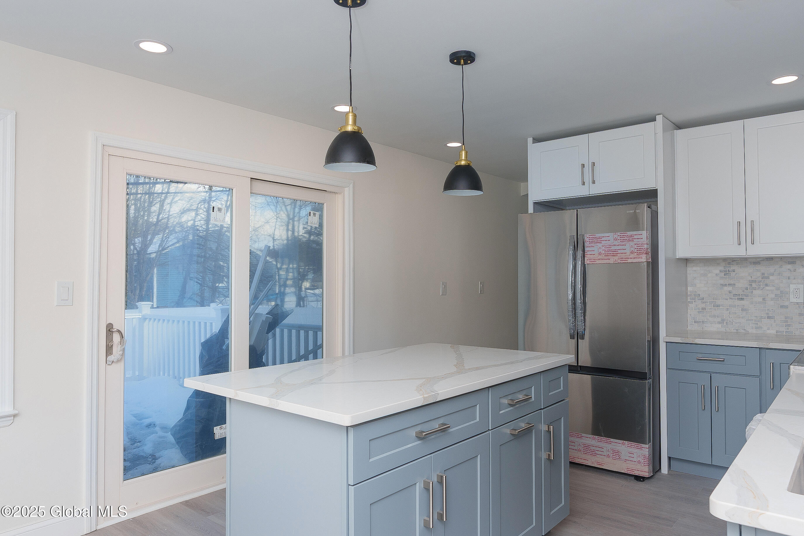 237 Old Niskayuna Road Colonie, NY 12110 - Photo 8 of 52 028-237-Old-Niskayuna-Rd