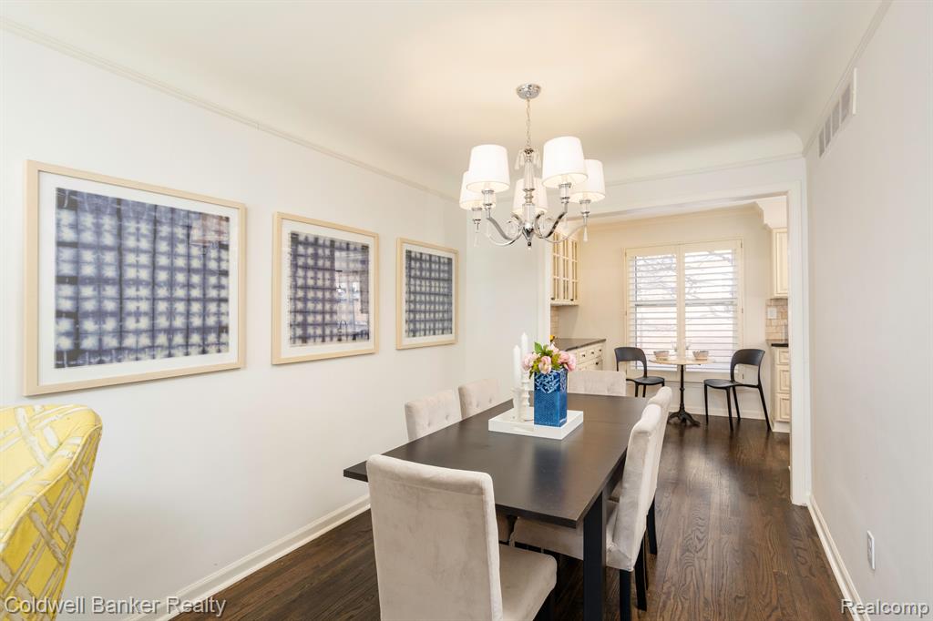 1792 Vernier Road Grosse Pointe Woods, MI 48236 - Photo 6 of 26
