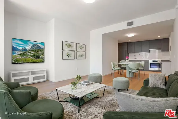 $3,495 | 889 Francisco Street, Unit 2011, Los Angeles, CA 90017