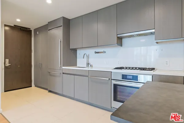 $3,495 | 889 Francisco Street, Unit 2011, Los Angeles, CA 90017