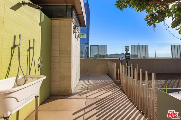 $3,495 | 889 Francisco Street, Unit 2011, Los Angeles, CA 90017