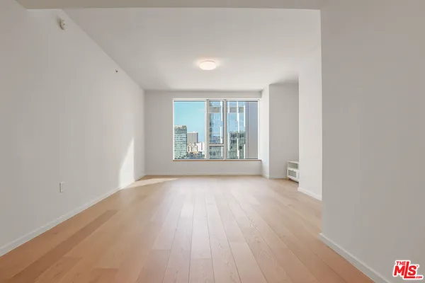 $3,495 | 889 Francisco Street, Unit 2011, Los Angeles, CA 90017