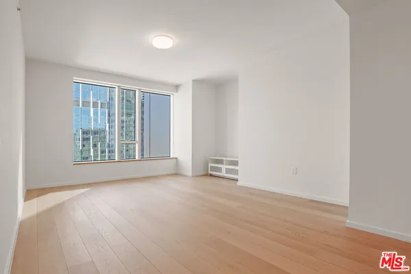$3,495 | 889 Francisco Street, Unit 2011, Los Angeles, CA 90017