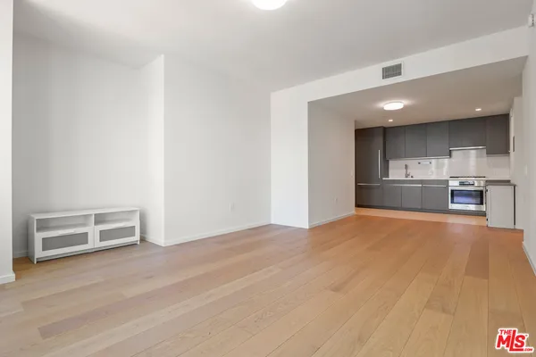 $3,495 | 889 Francisco Street, Unit 2011, Los Angeles, CA 90017