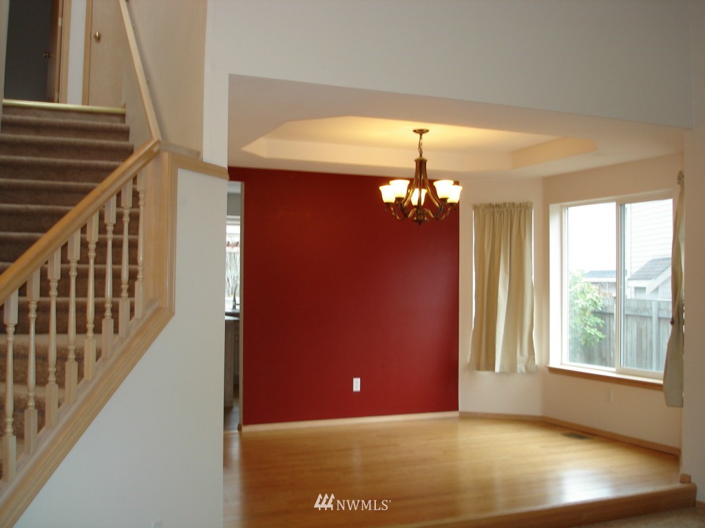 4126 Northeast 7th Street Renton, WA 98059 - Photo 2 of 7