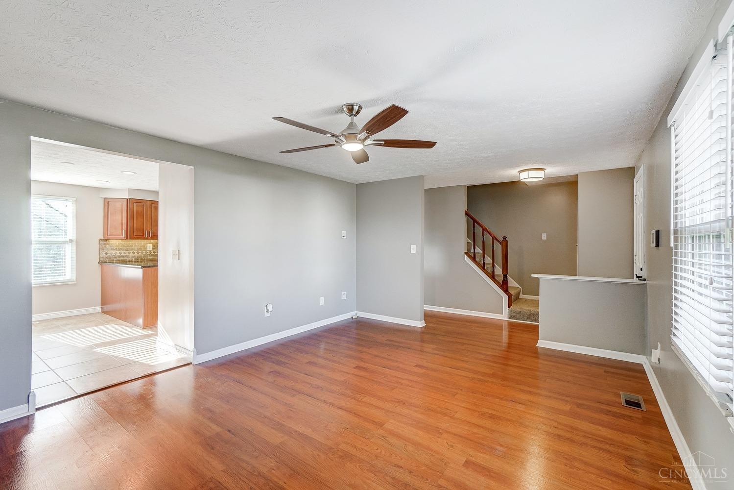 2497 Crest Road Cincinnati, OH 45231 - Photo 2 of 30