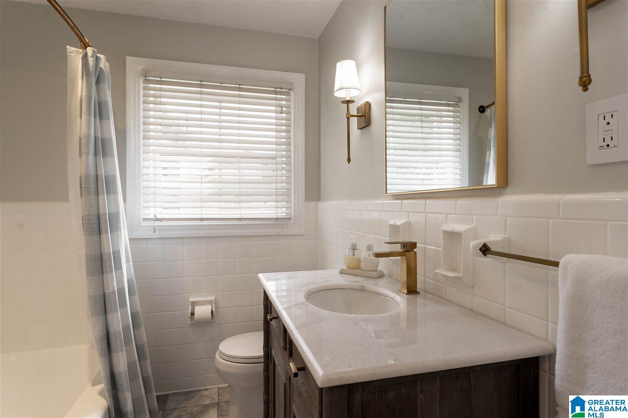 1228 Cresthill Road Birmingham, AL 35213 - Photo 26 of 34