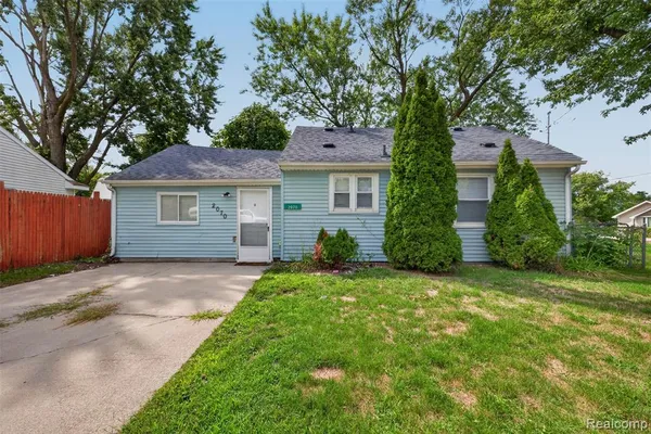 $100,000 | 2070 Harwine Street, Flint, MI 48532