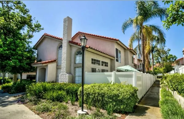 $885,000 | 10 Buttercup, Rancho Santa Margarita, CA 92688