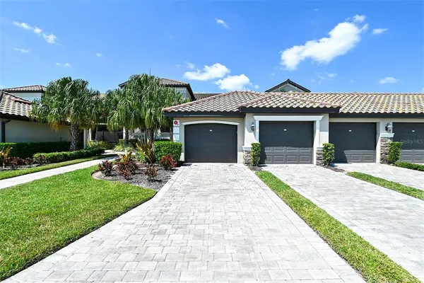 $5,500 | 5567 Palmer Circle, Unit 104, Bradenton, FL 34211