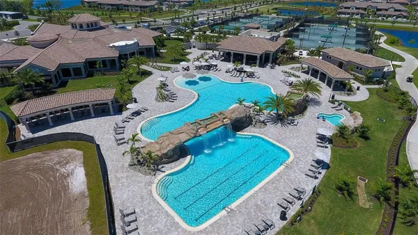 $5,500 | 5567 Palmer Circle, Unit 104, Bradenton, FL 34211