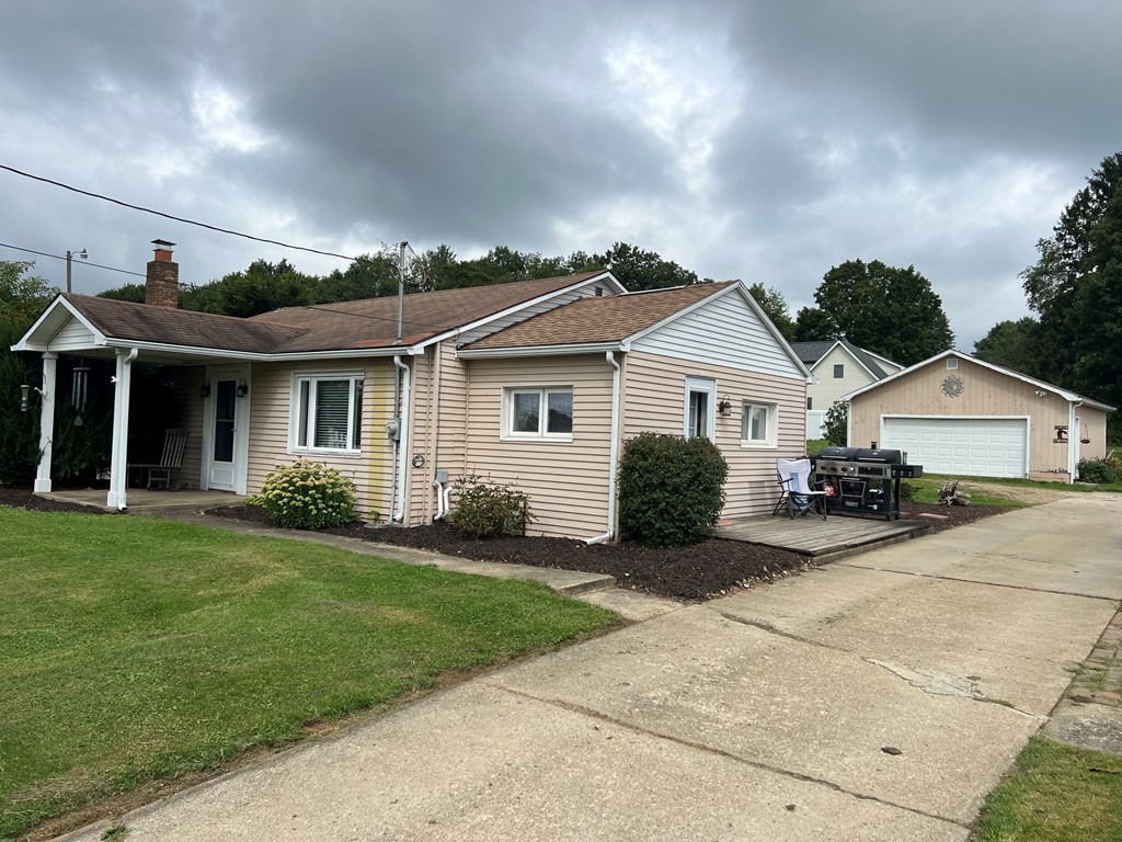 1169 Mercer Road Franklin, PA 16323 - Photo 3 of 29 front view of a house with a yard