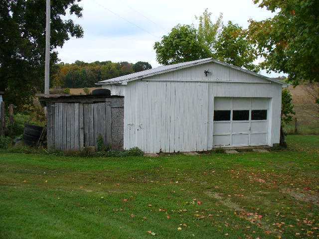 6794 Kerr Road Howard, OH 43028 - Photo 3 of 5 Gallery Image 3