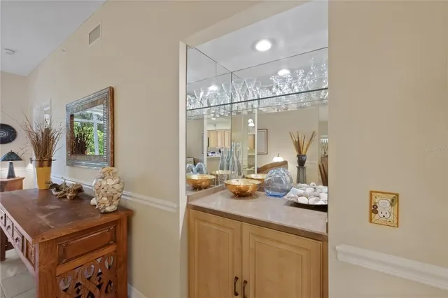 $6,000 | 9611 Castle Point Drive, Unit 915, Sarasota, FL 34238