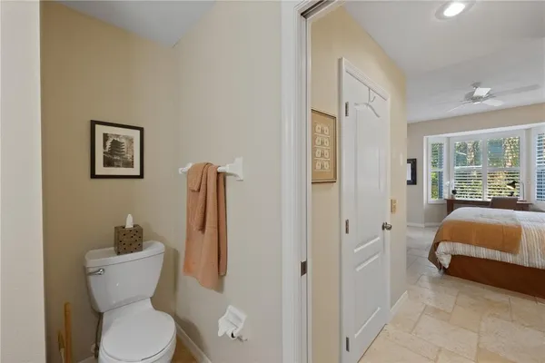 $6,000 | 9611 Castle Point Drive, Unit 915, Sarasota, FL 34238