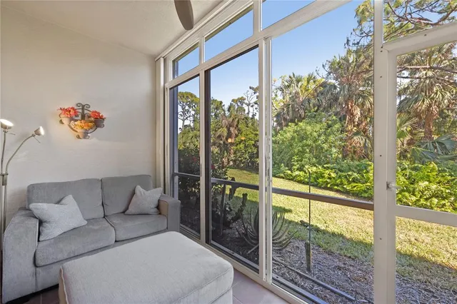 $6,000 | 9611 Castle Point Drive, Unit 915, Sarasota, FL 34238