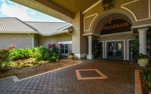 $6,000 | 9611 Castle Point Drive, Unit 915, Sarasota, FL 34238