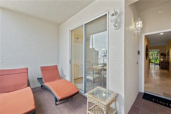 $6,000 | 9611 Castle Point Drive, Unit 915, Sarasota, FL 34238