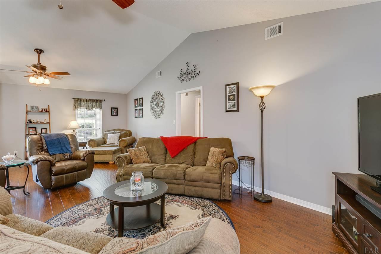 861 Copper Ridge Drive Cantonment, FL 32533 - Photo 13 of 43 Gallery Image 13
