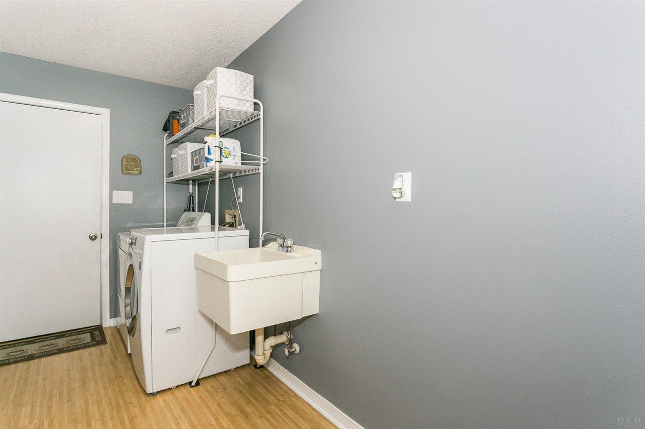 861 Copper Ridge Drive Cantonment, FL 32533 - Photo 23 of 43 Gallery Image 23