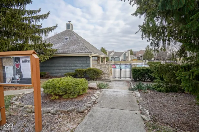 $210,000 | 7494 Charrington Court, Indianapolis, IN 46254