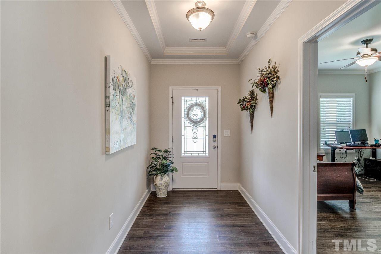 8 Coughlin Way Durham, NC 27703 - Photo 4 of 30