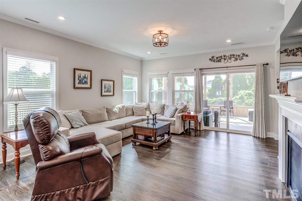 8 Coughlin Way Durham, NC 27703 - Photo 5 of 30