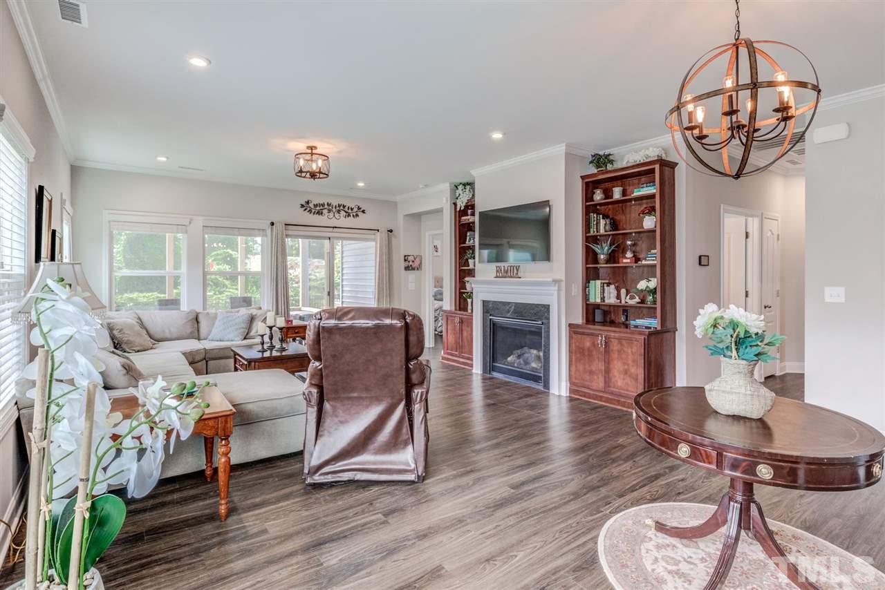 8 Coughlin Way Durham, NC 27703 - Photo 6 of 30