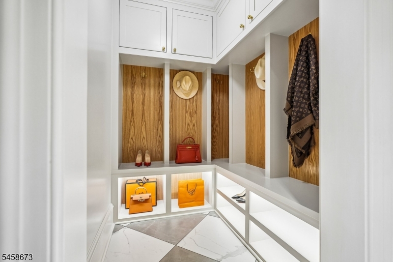 146 Village Road New Vernon, NJ 07976 - Photo 21 of 50 Gallery Image 21