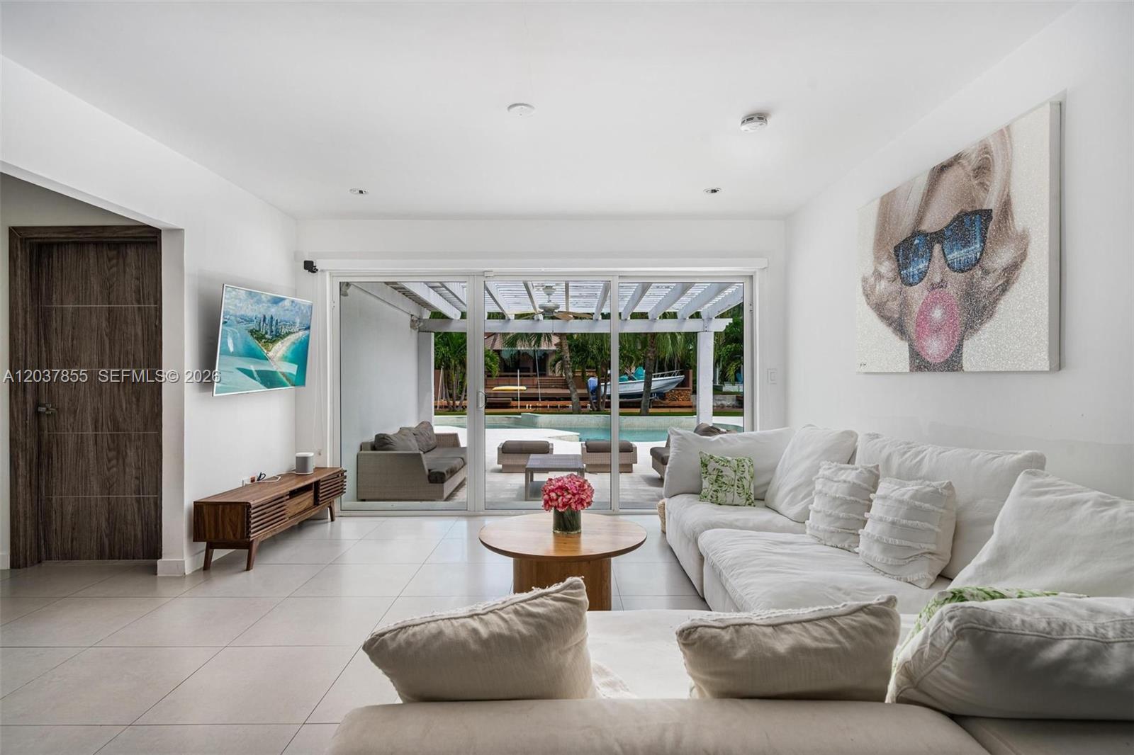 1835 Daytonia Road Miami Beach, FL 33141 - Photo 8 of 21