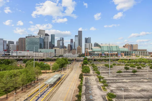 $2,995 | 505 Bastrop Street, Unit 201, Houston, TX 77003