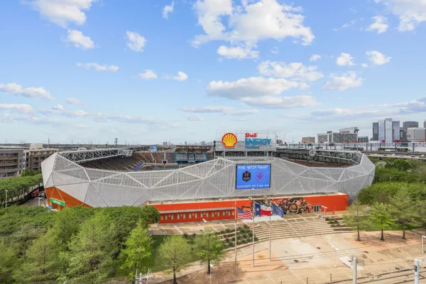 $2,995 | 505 Bastrop Street, Unit 201, Houston, TX 77003