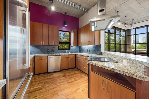 $2,995 | 505 Bastrop Street, Unit 201, Houston, TX 77003