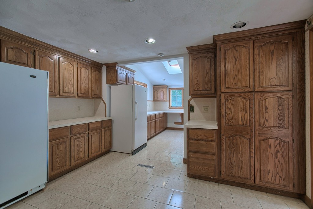 54 Magna Road Methuen, MA 01844 - Photo 11 of 22 Gallery Image 11