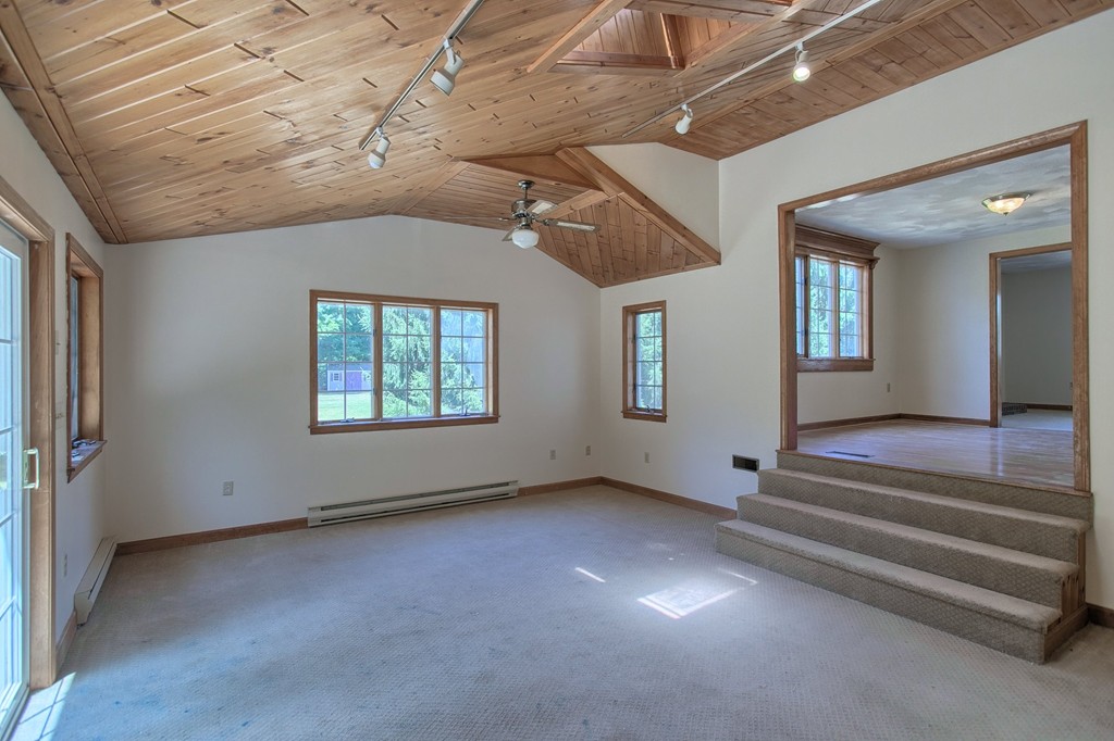 54 Magna Road Methuen, MA 01844 - Photo 10 of 22 Gallery Image 10