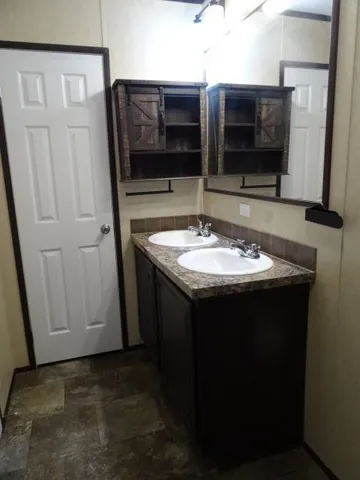 $165,000 | 9243 Southwest 1st Street, Hume, MO 64752