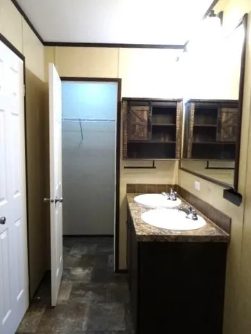 $165,000 | 9243 Southwest 1st Street, Hume, MO 64752