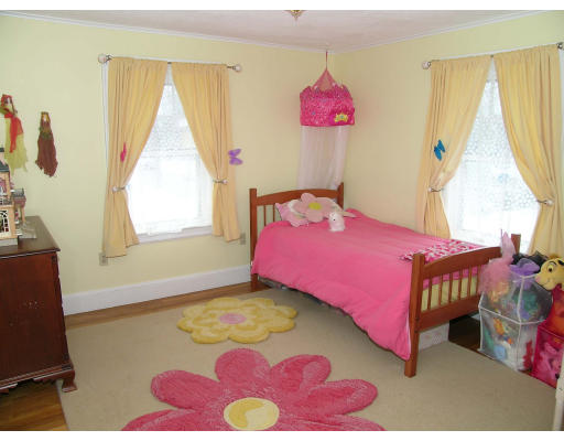30 Stanley Road Belmont, MA 02478 - Photo 9 of 15 Gallery Image 9