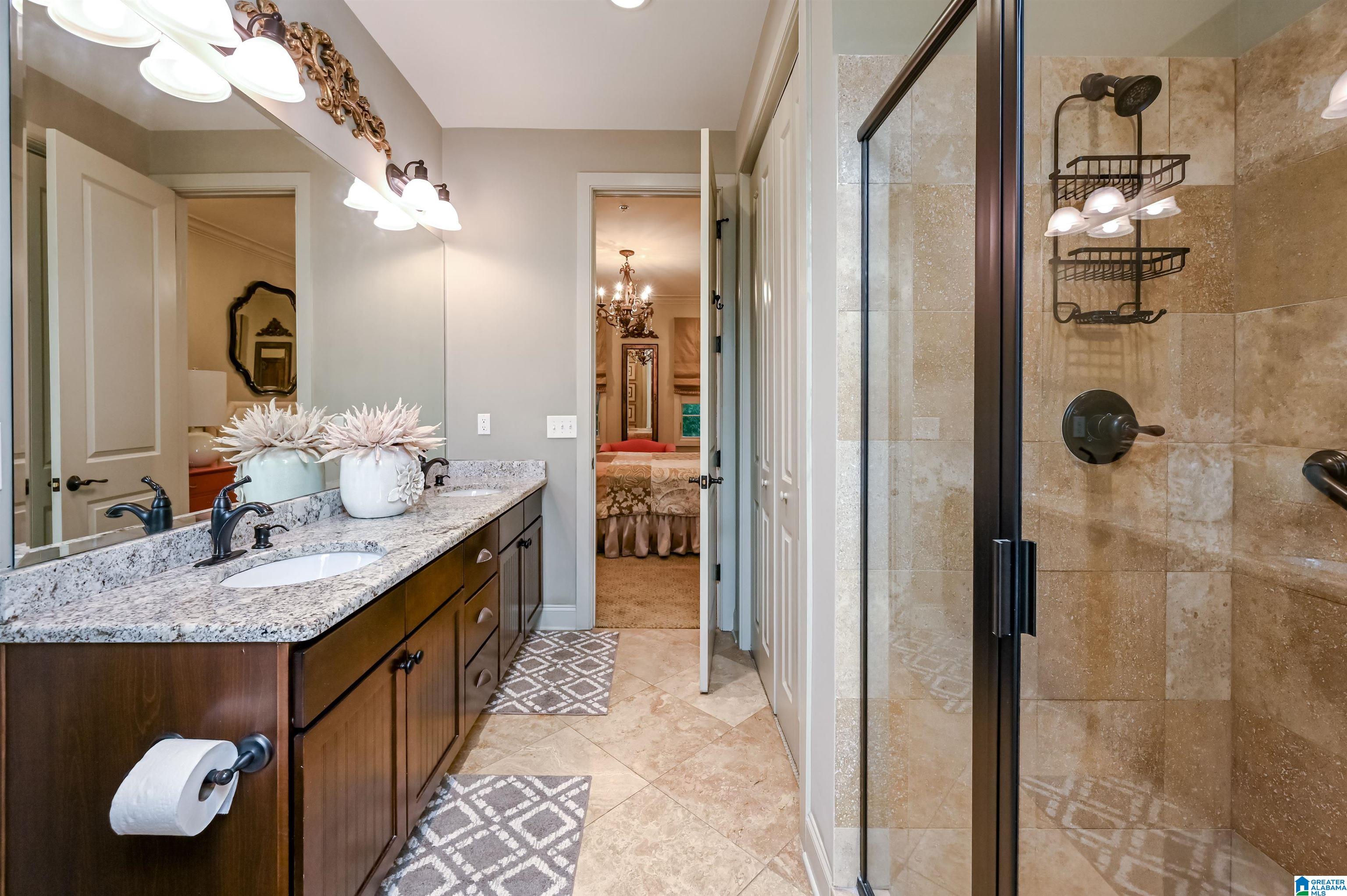 2042 Lancaster Road, Unit 119 Birmingham, AL 35209 - Photo 18 of 33