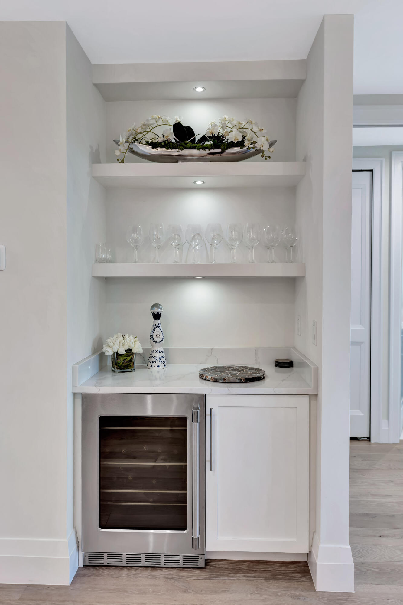 260 Eagle Drive Jupiter, FL 33477 - Photo 6 of 41 a stove top oven sitting inside of a kitchen