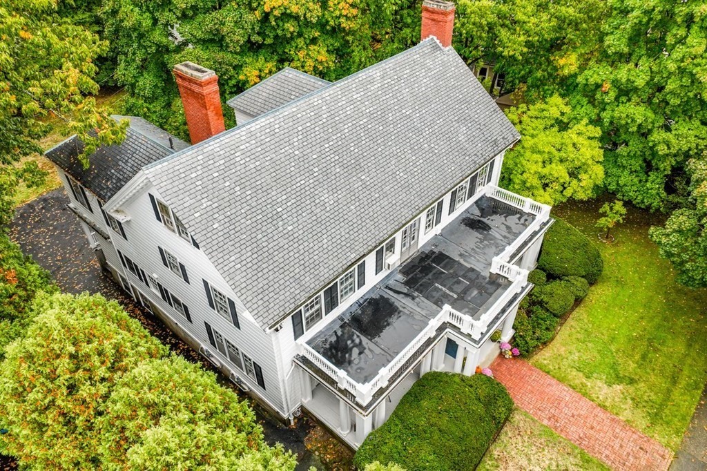 17 Berwick Road Newton, MA 02459 - Photo 31 of 35
