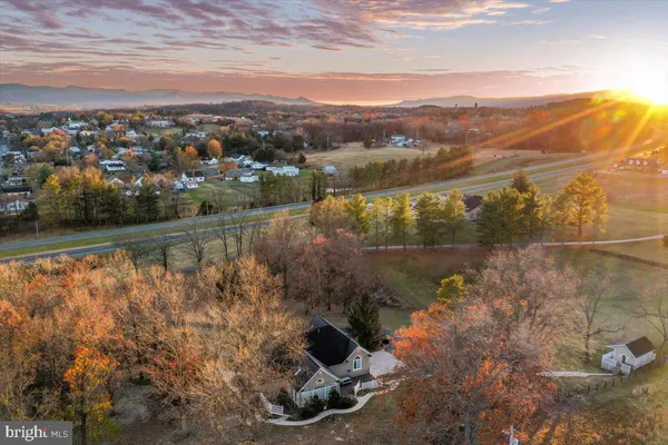 $2,400,000 | 100 Cottage Drive, Luray, VA 22835