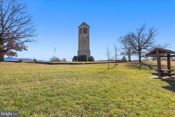 $2,400,000 | 100 Cottage Drive, Luray, VA 22835