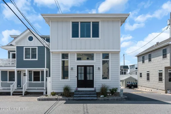 $1,499,000 | 11 East Beach Way, Lavallette, NJ 08735