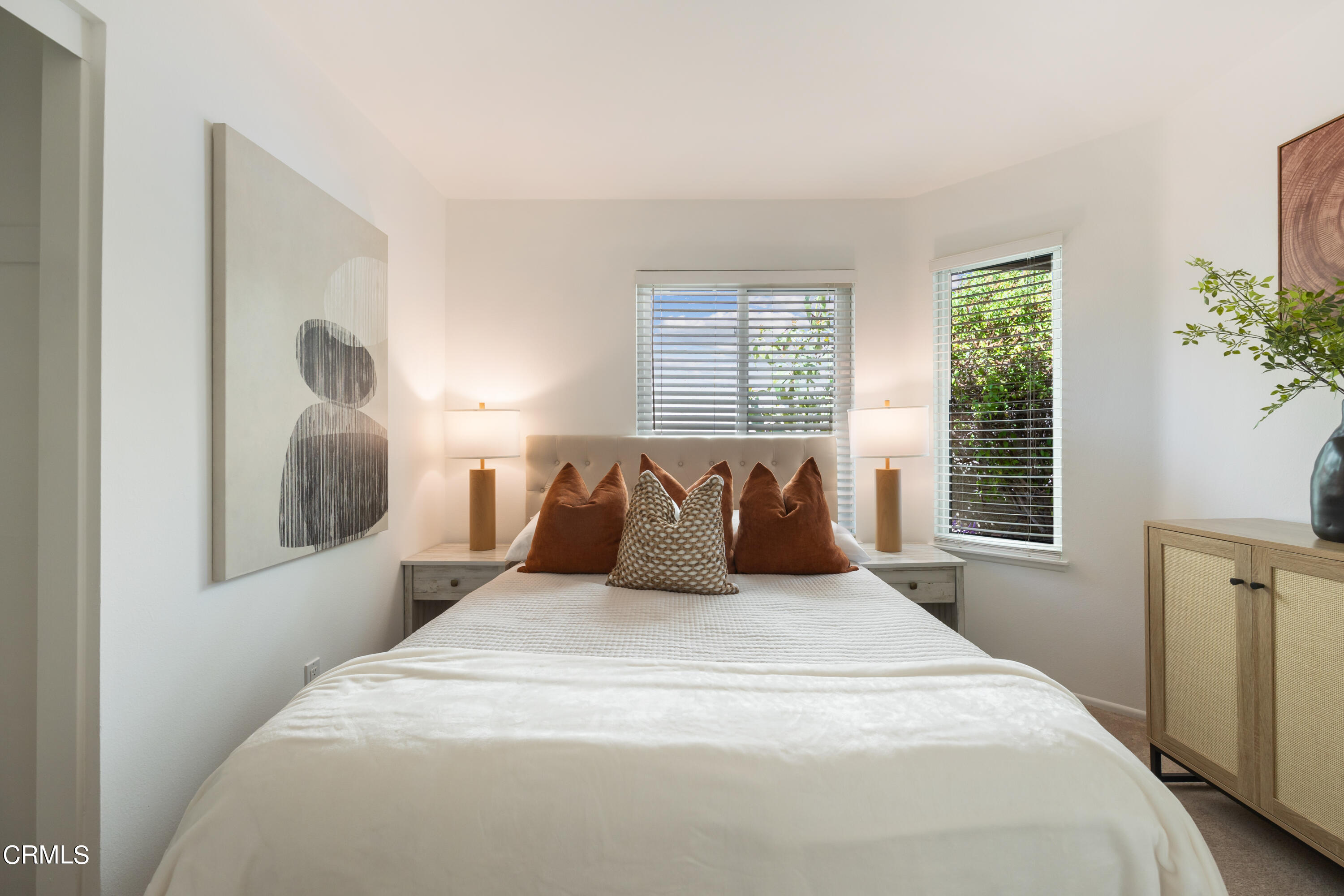 6464 Melray Street Moorpark, CA 93021 - Photo 44 of 57 a bedroom with a bed and a window