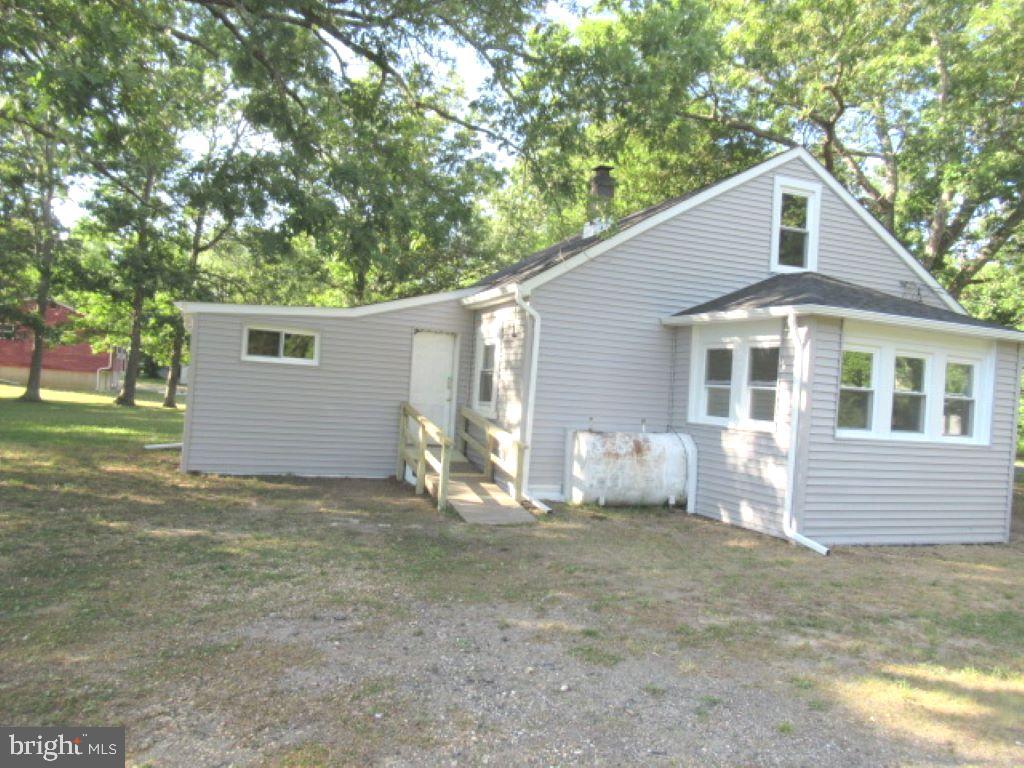 265 Broadlane Road Williamstown, NJ 08094 - Photo 3 of 10 Side view