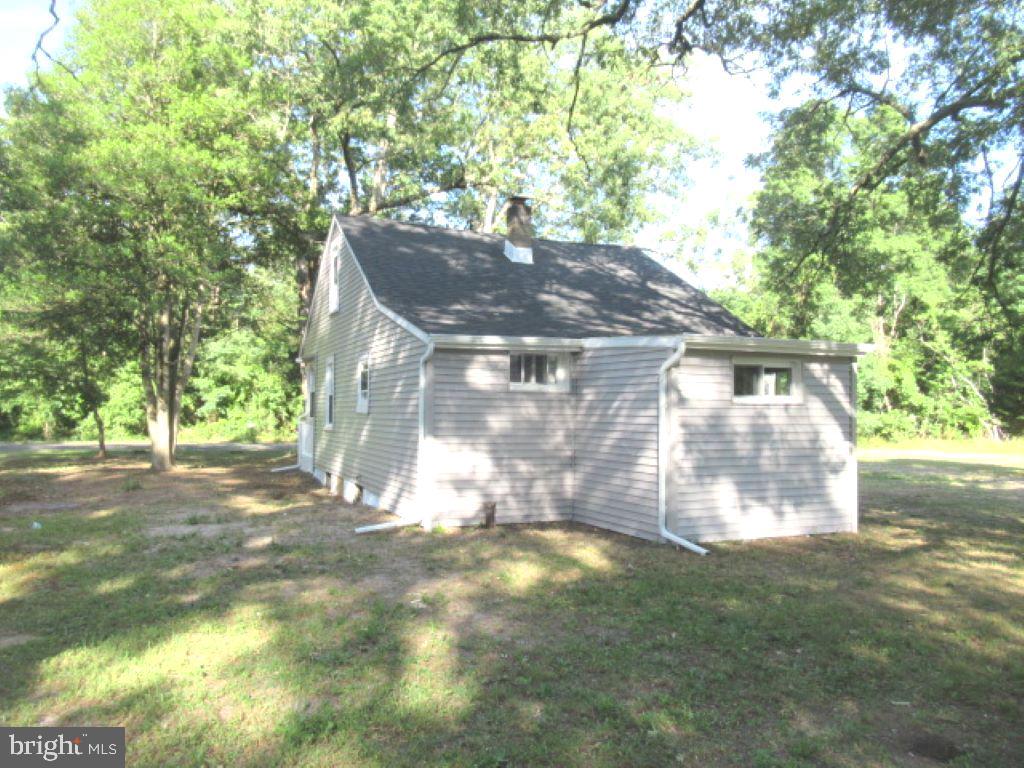 265 Broadlane Road Williamstown, NJ 08094 - Photo 5 of 10 Rear view