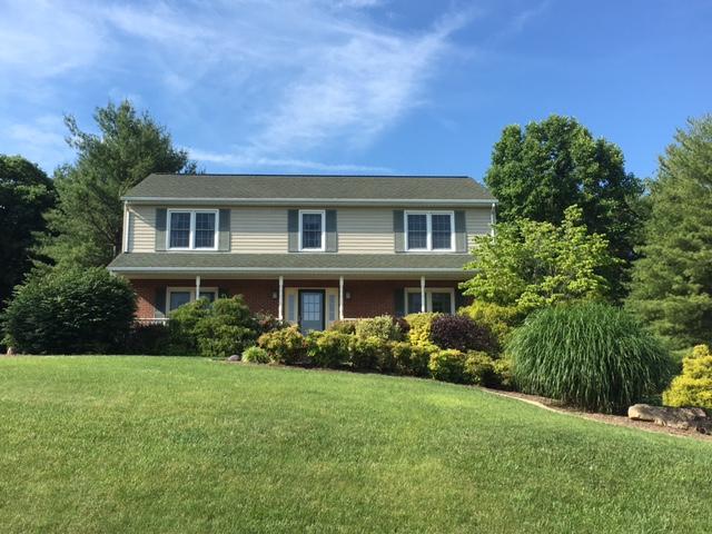 46 McIntosh Road Roanoke, VA 24019 - Photo 1 of 32 Front of Home